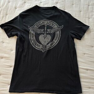 💙5 for $20 - Bon Jovi Black Graphic T-Shirt
